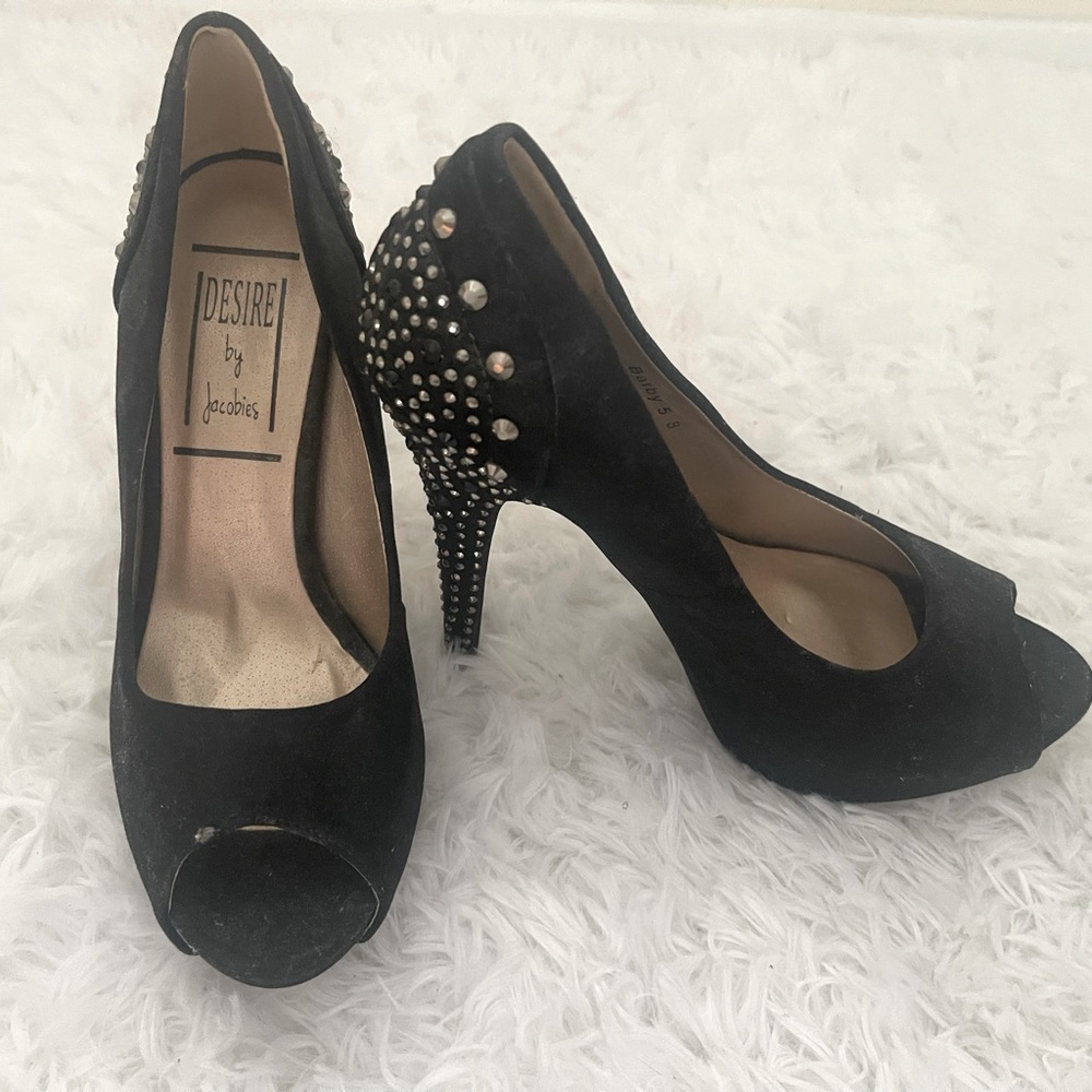 Womens size 8 black open toe pumps with jewel embellishment on the heel and back